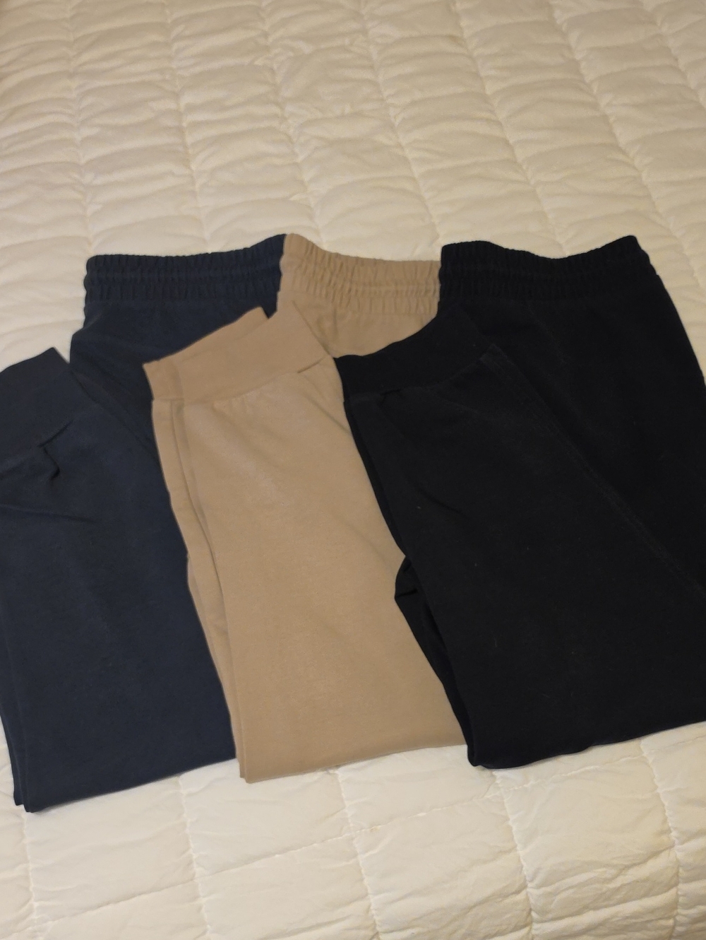 Old Navy Dynamoc Fleece Hogh Rise Jogger Trio - Navy, Tan, Black
